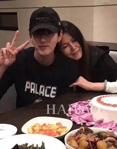 香妈最新爆料事件,揭秘娱乐圈惊人内幕